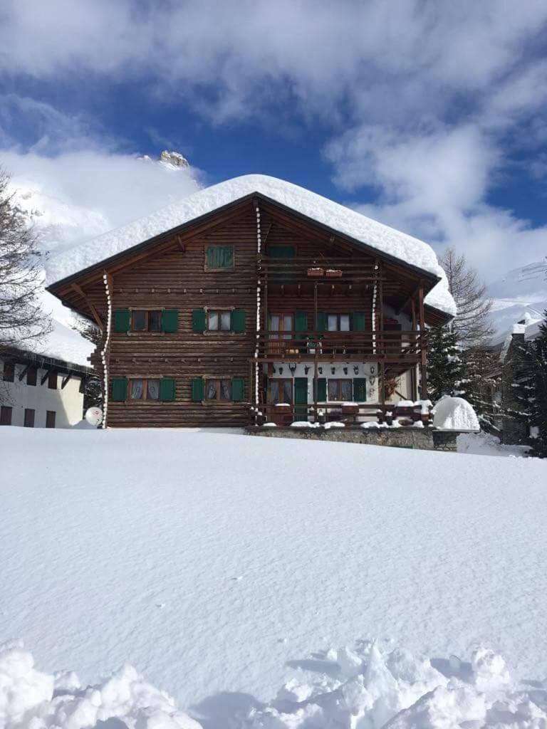 ブレウイル・チェルヴィナイアAt The Foot Of Cervino Cir 0832 Cin Itoo7071C2K3Fq9Xbgアパートメント エクステリア 写真